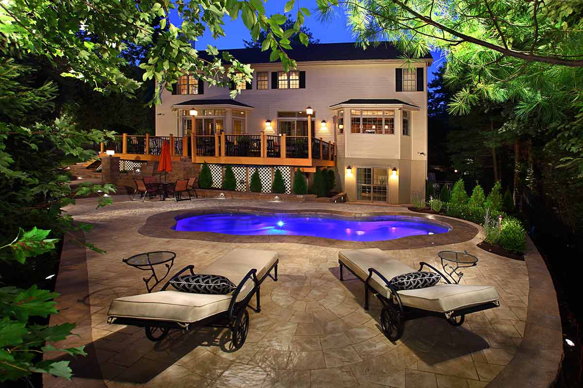 Bermuda-fiberglass-pool