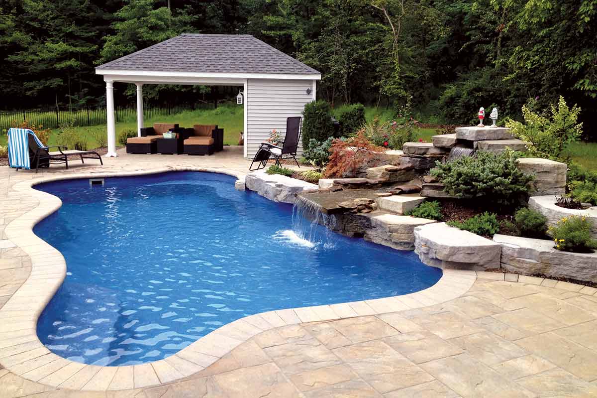 Cambridge-fiberglass-pool-1