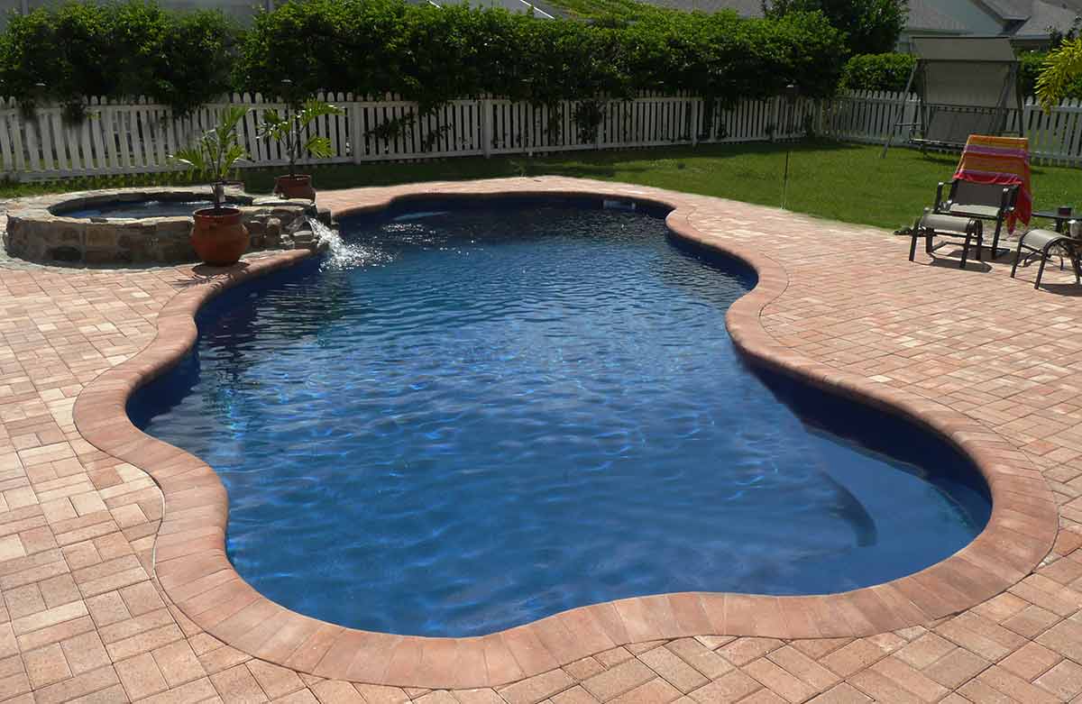 coronado-fiberglass-pool-01