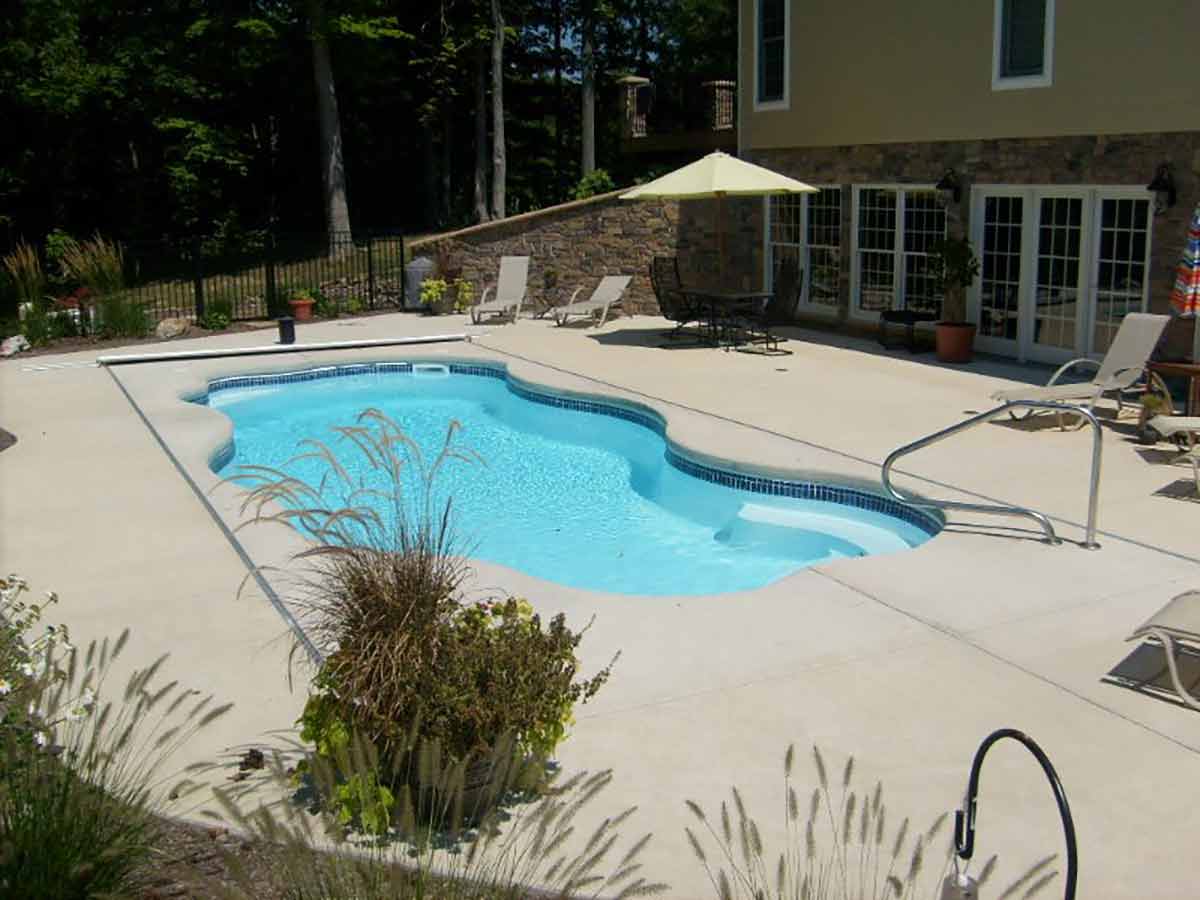 coronado-fiberglass-pool-02